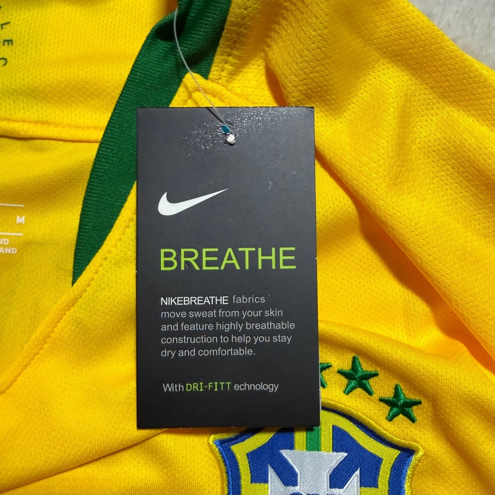 Nike Brazil 2018 World Cup Neymar Jr 10 Jersey Yellow NWT Mens Size Medium - Picture 8 of 14